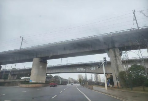 市政道路下穿既有鐵路需要開展涉鐵安全評價嗎？