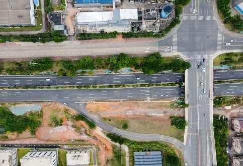 公路路側(cè)開口編制的保障公路和公路附屬設(shè)施質(zhì)量和安全技術(shù)評價報告依據(jù)、內(nèi)容和編制技巧有哪些？